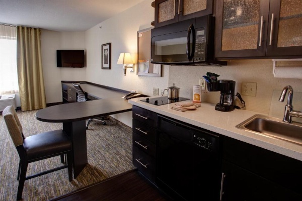 Candlewood Suites Manhattan image 13